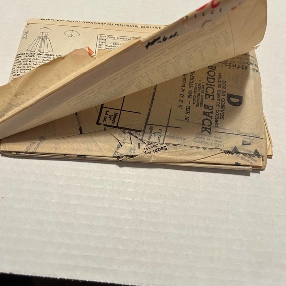 Simplicity Vintage 1950's Pattern  #4249 Misses Halter Dress and Jacket Size 16 - Picture 7 of 8